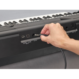 YAMAHA PSR-SX600 TASTIERA 61 TASTI SENSIBILI AL TOCCO